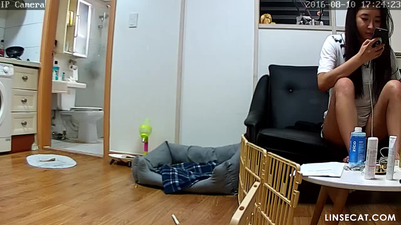 해킹된 집 IP 카메라 한국 소녀들의 사생활과 여자 친구의 나체를 엿보다 1 썸네일